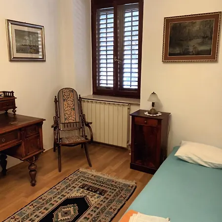 Cosy House In Historic Centre Semesterbostad *