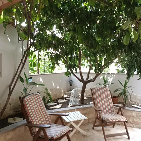 Cosy House In Historic Centre Semesterbostad *