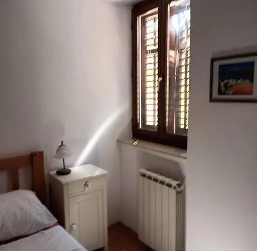 Cosy House In Historic Centre Semesterbostad