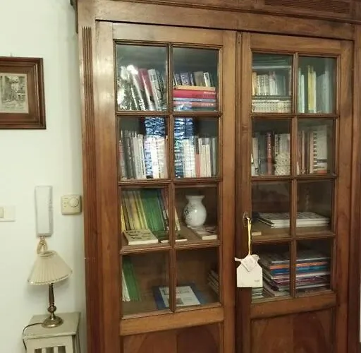 Semesterbostad Cosy House In Historic Centre