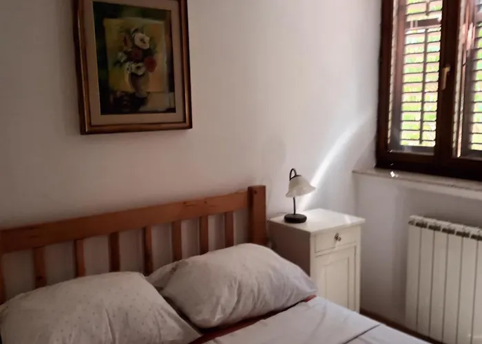 Semesterbostad Cosy House In Historic Centre Izola